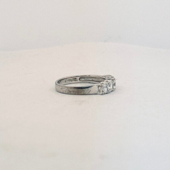 Vintage 925 Sterling Silver Five Stone CZ Band Ring Size 6.75 Estate Jewelry - Picture 3 of 11